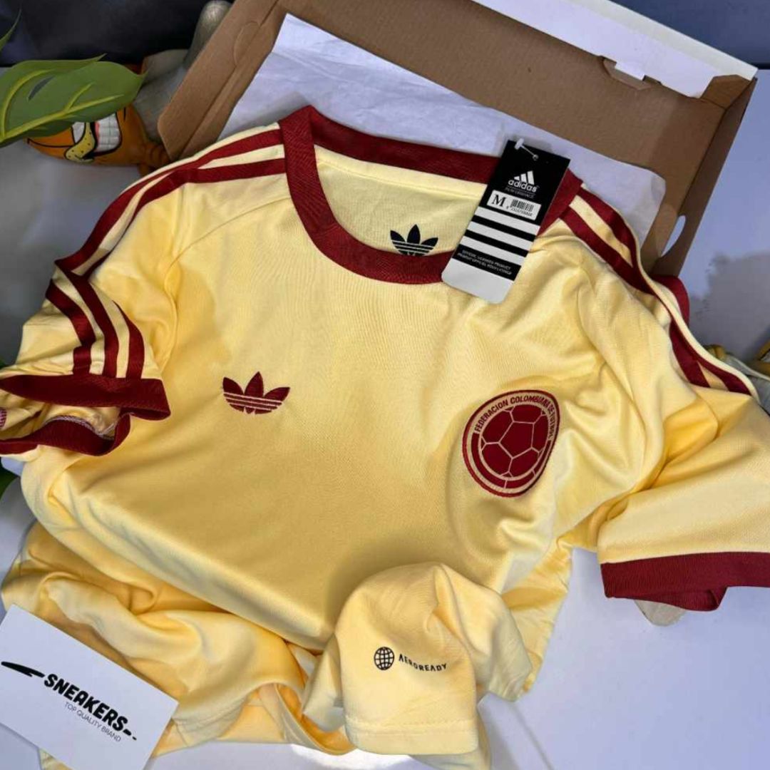 Camiseta retro amarilla – Hombre (estilo vintage Colombia)