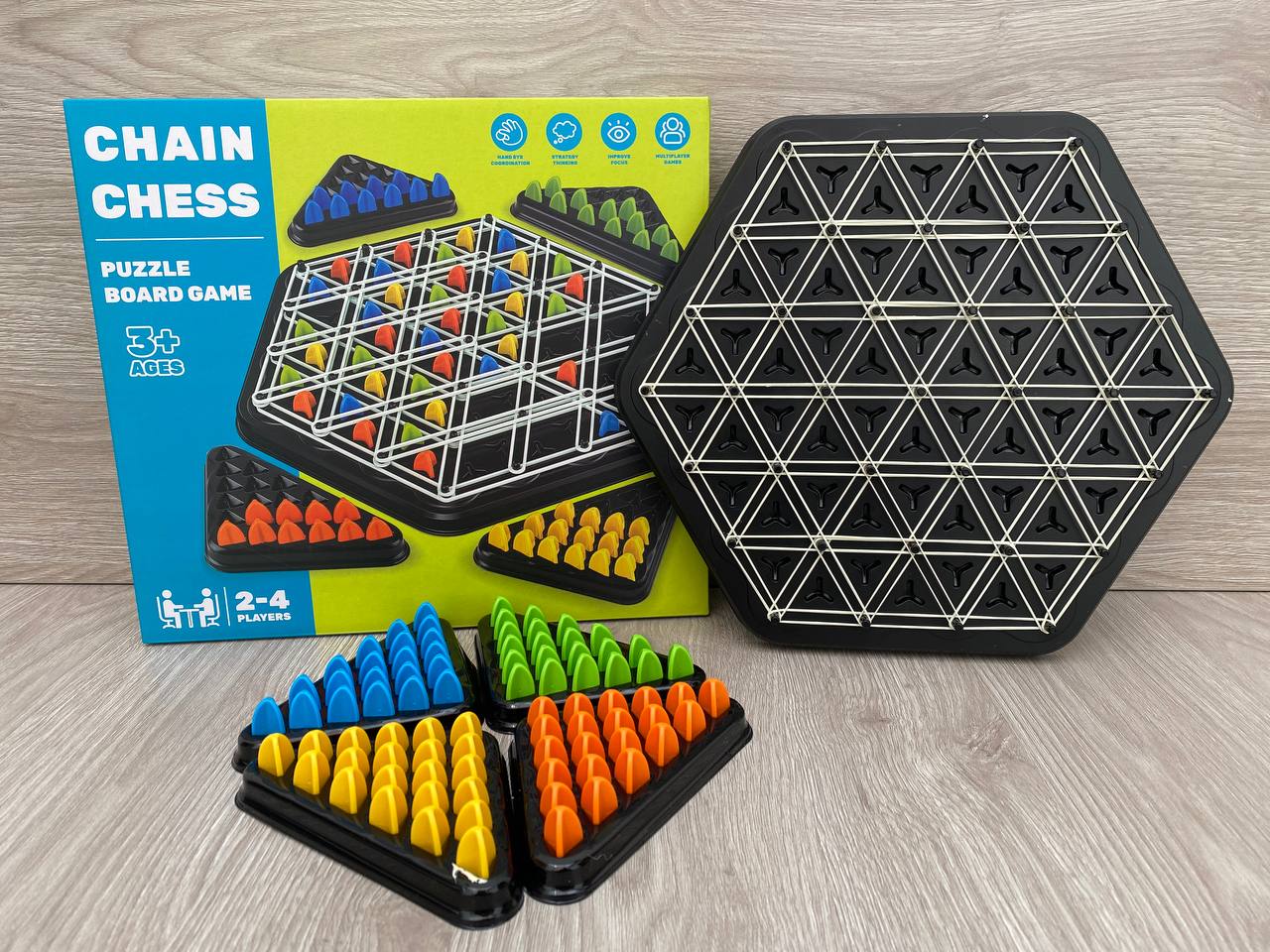 Juego de Mesa Ajedrez de Cadena Hexagonal (2–4 jugadores)