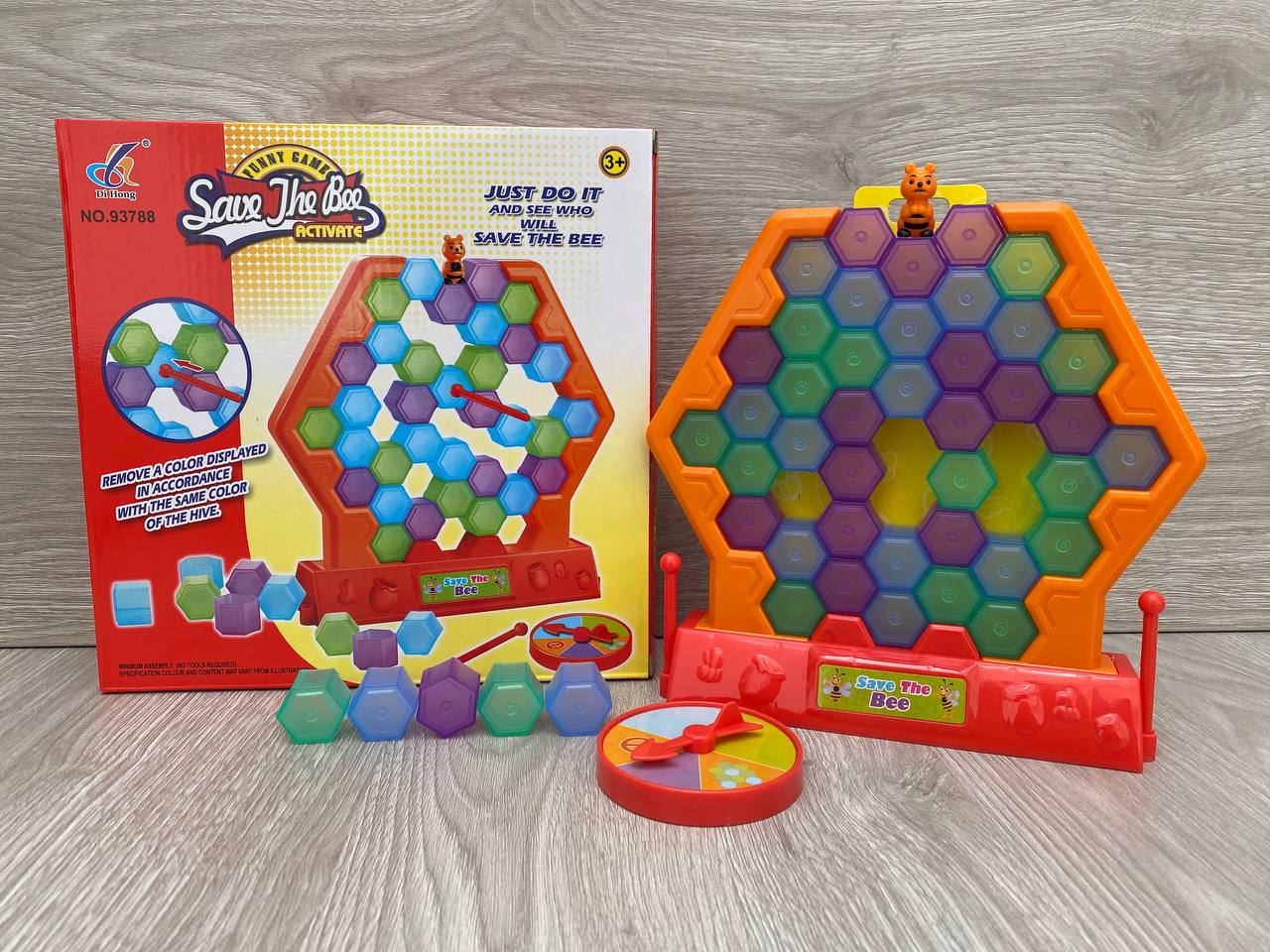 Juego de Mesa “Salva a la Abeja” – Panal con Ruleta